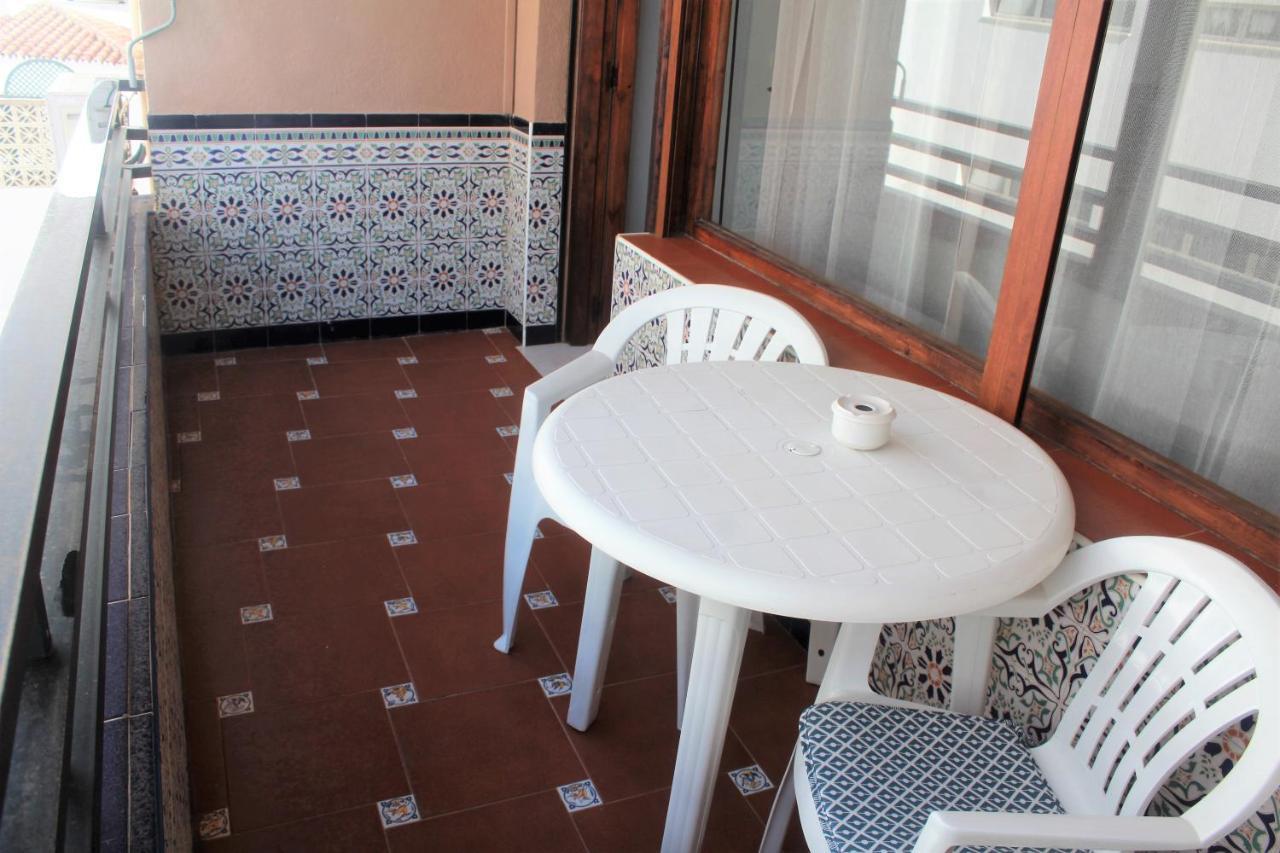 Elizabeth Beach Apartment With Seaviews! Torremolinos Esterno foto