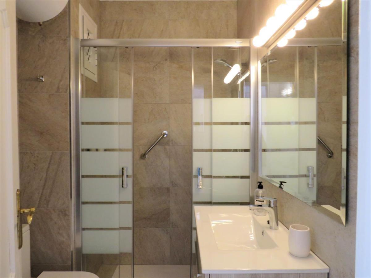 Elizabeth Beach Apartment With Seaviews! Torremolinos Esterno foto